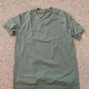 Lululemon short sleeve